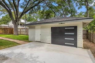 2101 Stamford Ln, Austin, TX 78703 - Photo 37