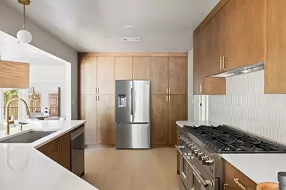 2101 Stamford Lane, Austin, TX 78703 - Photo 5