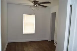 245 Flaming Oak Dr, Bastrop, TX 78602 - Photo 9