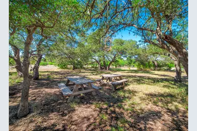 1924 Pursley Road, Dripping Springs, TX 78620 - Photo 29