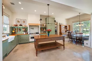 1924 Pursley Rd, Dripping Springs, TX 78620 - Photo 13