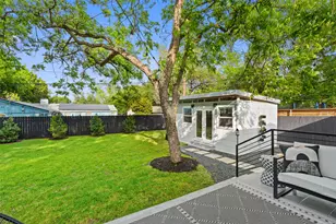 5721 Louise Ln, Austin, TX 78757 - Photo 37