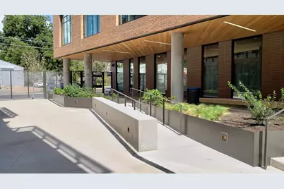 1501 E 4th Street #304, Austin, TX 78702 - Photo 25