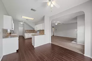 1010 Del Roy Dr, Cedar Park, TX 78613 - Photo 15