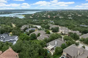 215 Lake Como Dr, Lakeway, TX 78734 - Photo 21