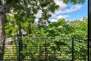 2201 E 16th St, Austin, TX 78702 - Photo 17