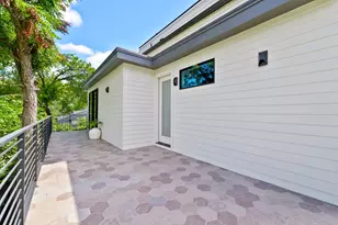 2201 E 16th St, Austin, TX 78702 - Photo 15