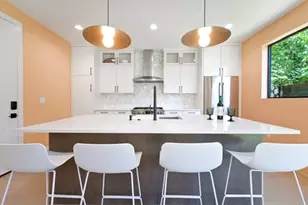 2201 E 16th St, Austin, TX 78702 - Photo 7