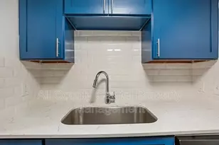 404 W 35th St, Austin, TX 78705 - Photo 7