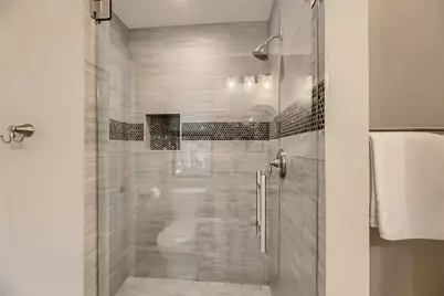 904 E 2nd Street #B, Austin, TX 78702 - Photo 23