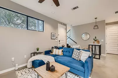904 E 2nd Street #B, Austin, TX 78702 - Photo 9
