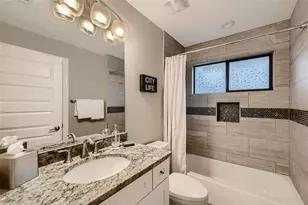 904 E 2nd St, Austin, TX 78702 - Photo 29