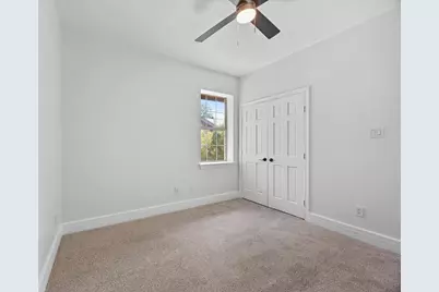 10901 Parkfield Drive, Austin, TX 78758 - Photo 21