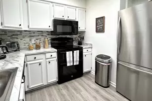18801 Hogan Cir, Lago Vista, TX 78645 - Photo 9