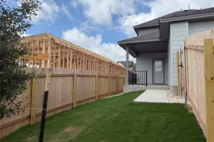 132 Tenny Ln, Kyle, TX 78640 - Photo 25