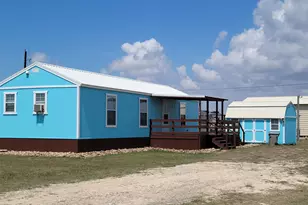 1102 Toledo St, Seadrift, TX 77983 - Photo 3