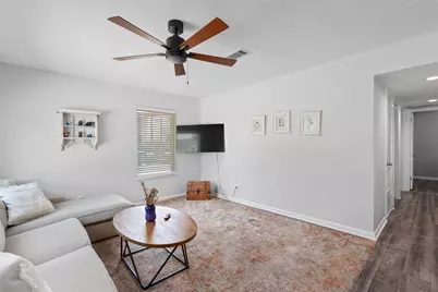 8400 Sequoia Drive, Austin, TX 78758 - Photo 5