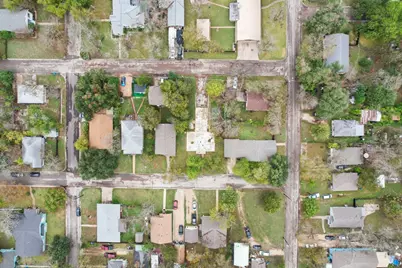 904 James Street, Taylor, TX 76574 - Photo 7