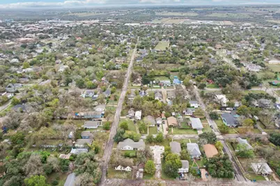 904 James Street, Taylor, TX 76574 - Photo 9