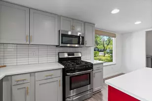 12217 Antoinette Pl, Austin, TX 78727 - Photo 9