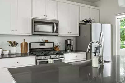1160 Lott Avenue #A, Austin, TX 78721 - Photo 9