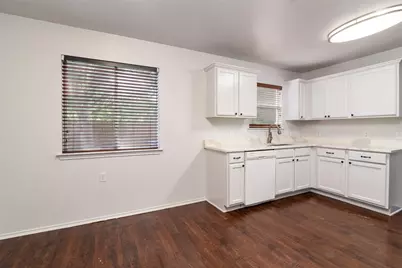 608 Colonial Park Boulevard, Austin, TX 78745 - Photo 9