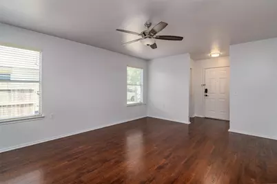 608 Colonial Park Boulevard, Austin, TX 78745 - Photo 3