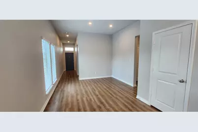 308 Los Olives Lane, Liberty Hill, TX 78642 - Photo 7