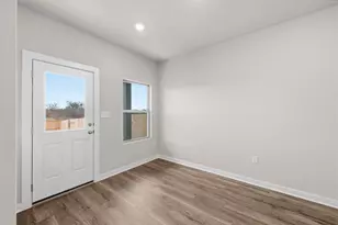 13508 Gray Landing Dr, Elgin, TX 78621 - Photo 11