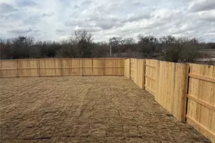 13508 Gray Landing Dr, Elgin, TX 78621 - Photo 11