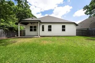 203 E Salty St, Thorndale, TX 76577 - Photo 33