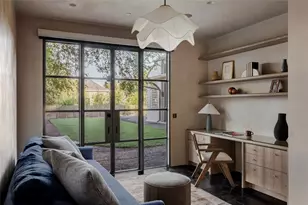 2600 Tanglewood Trail, Austin, TX 78703 - Photo 15