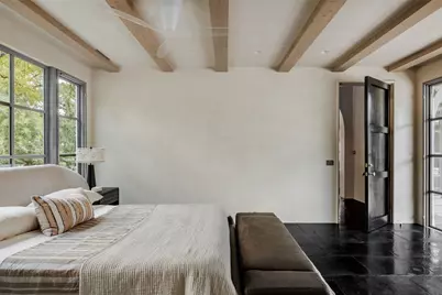 2600 Tanglewood Trail, Austin, TX 78703 - Photo 17