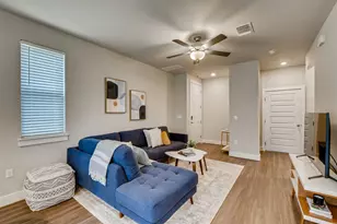 7404 Taylor Knoll Ct, Austin, TX 78744 - Photo 5