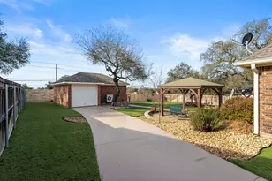 1735 Alta Vista Loop, Temple, TX 76502 - Photo 31