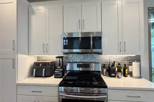 1159 Webberville Rd, Austin, TX 78721 - Photo 11