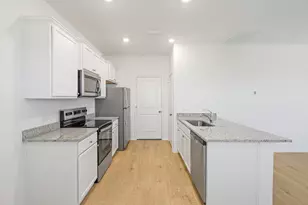 137 Desert Hare Dr, Jarrell, TX 76537 - Photo 3