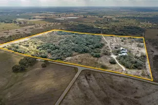 698 Hilbrich Rd, Westhoff, TX 77994 - Photo 3