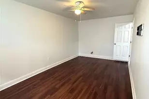 4407 E Stassney Ln, Austin, TX 78744 - Photo 15