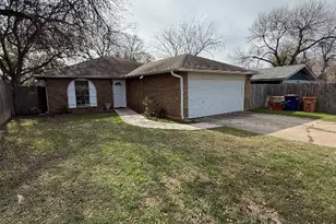 4407 E Stassney Ln, Austin, TX 78744 - Photo 1