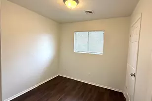 4407 E Stassney Ln, Austin, TX 78744 - Photo 9