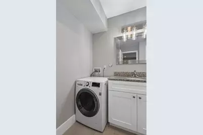 935 La Posada Drive #117, Austin, TX 78752 - Photo 15