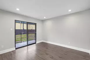 935 La Posada Dr, Austin, TX 78752 - Photo 11