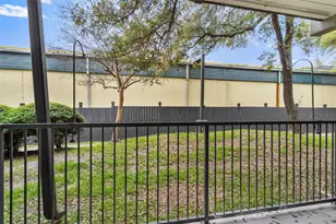 935 La Posada Dr, Austin, TX 78752 - Photo 17