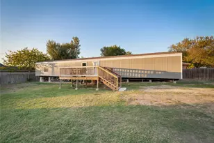 304 Regina Dr, Buda, TX 78610 - Photo 17