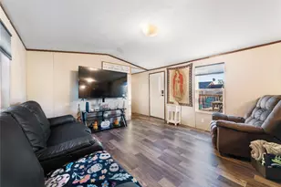 304 Regina Dr, Buda, TX 78610 - Photo 3