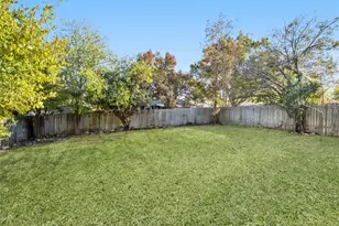 218 Crystal Knoll Blvd, Georgetown, TX 78626 - Photo 25