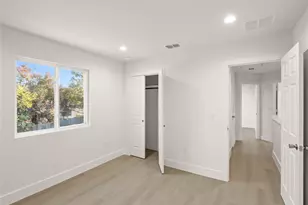 218 Crystal Knoll Blvd, Georgetown, TX 78626 - Photo 23