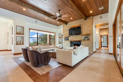 1525 Springlake Drive, Dripping Springs, TX 78620 - Photo 7