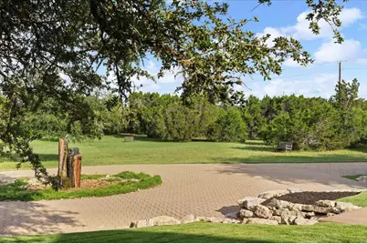 1525 Springlake Drive, Dripping Springs, TX 78620 - Photo 35